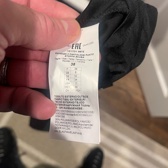 Pinko "Love Birds" Black Waist Pants w/ perfect amount stretchy soft finish - Picture 5 of 7